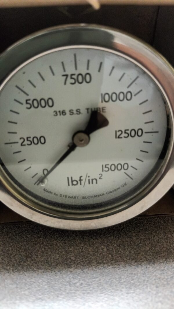 Pressure Gauge 0-15,000 PSI